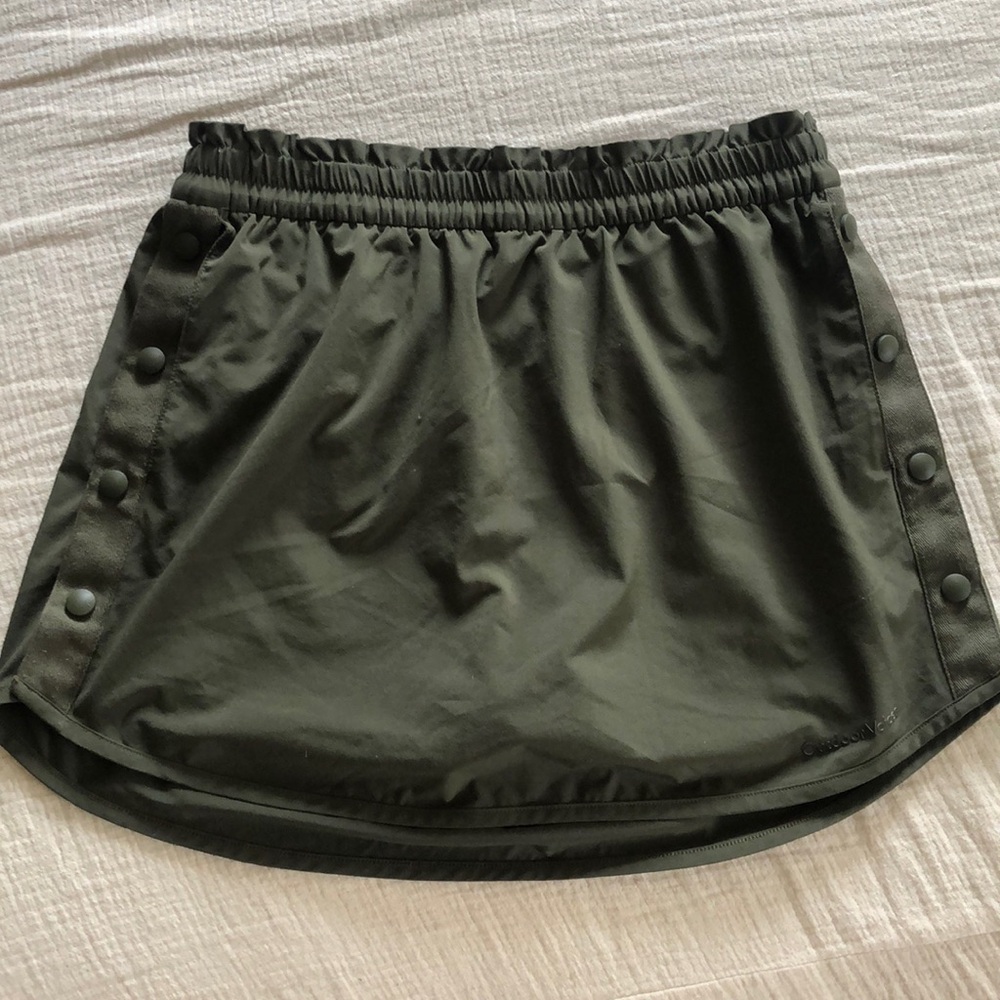 Outdoor Voices Relay Snap 3” Skort
